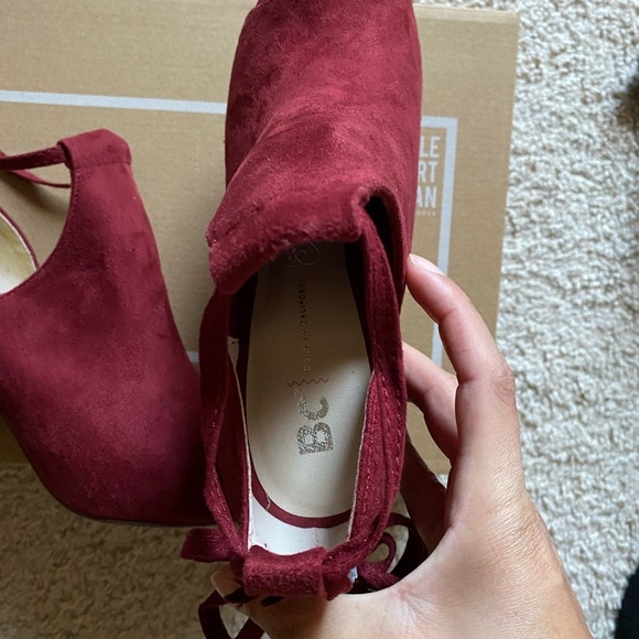 BC Footwear Women's Set Me Free Dress Sandal - Picture 3 of 5